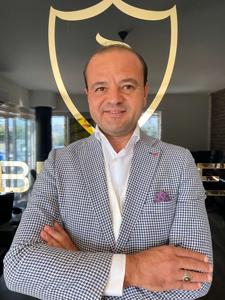 HAKAN YAŞAR